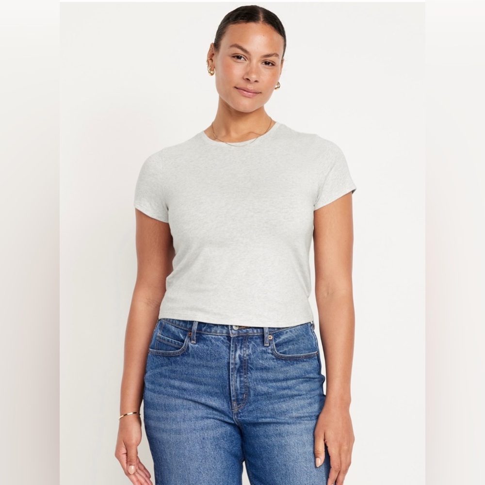 Old Navy - Bestee Crew Neck T-Shirt - Picture 4 of 10